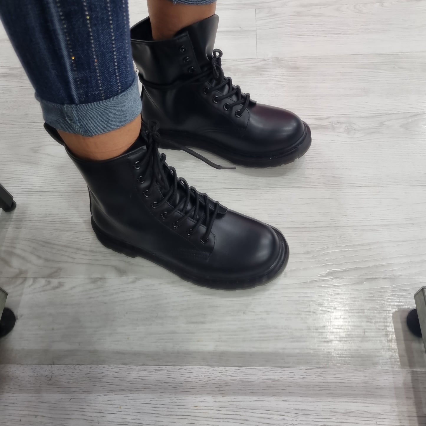 Scarpe Anfibio nero pelle simil dr Martens