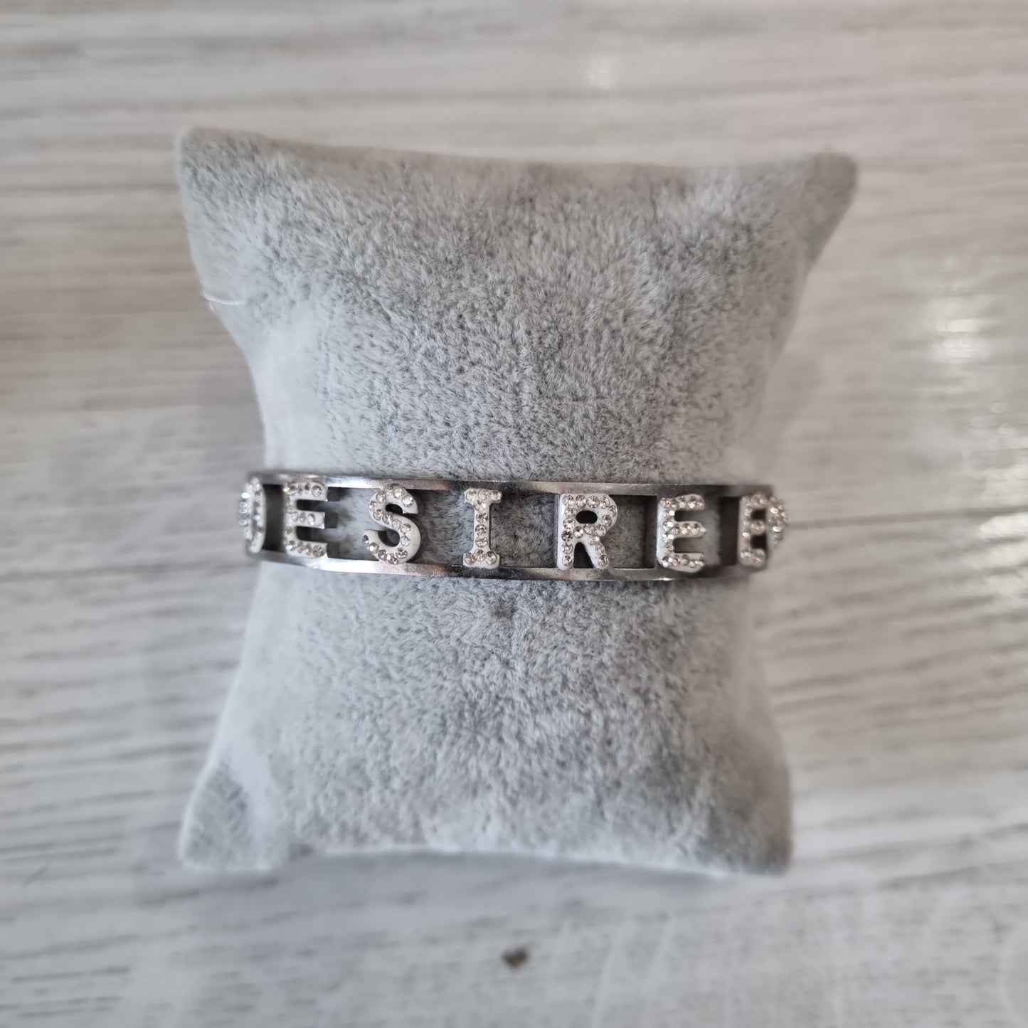 Bracciale nome con iniziale D e E