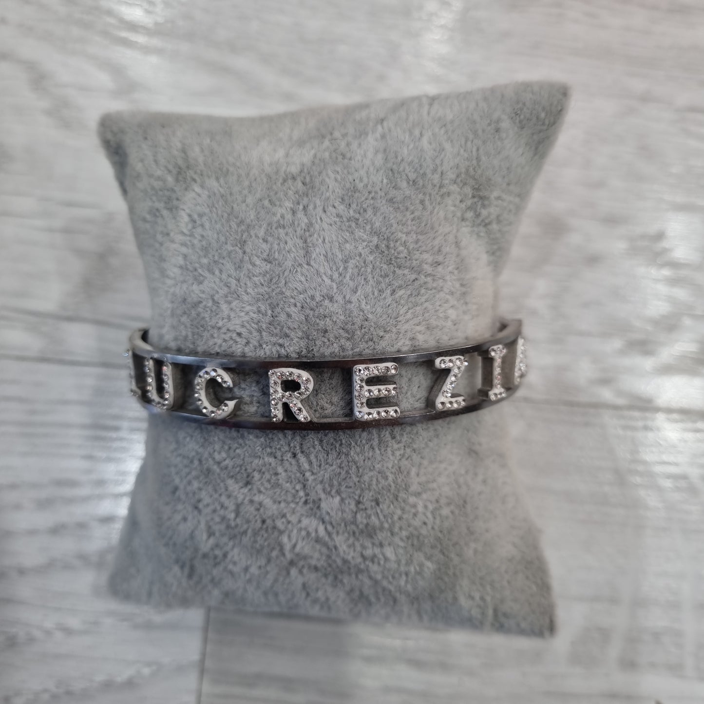 Bracciale nome con iniziale L