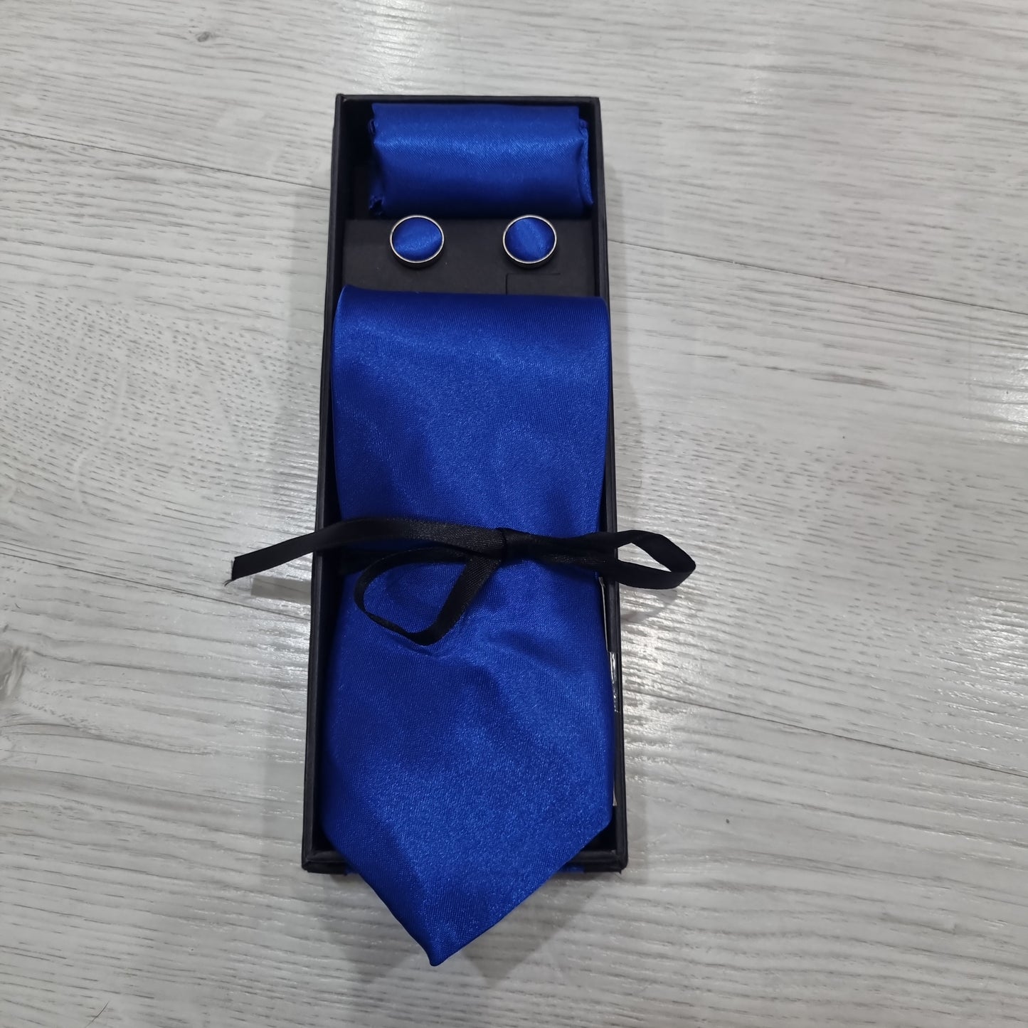 Uomo cravatta con gemelli e pochette bluette