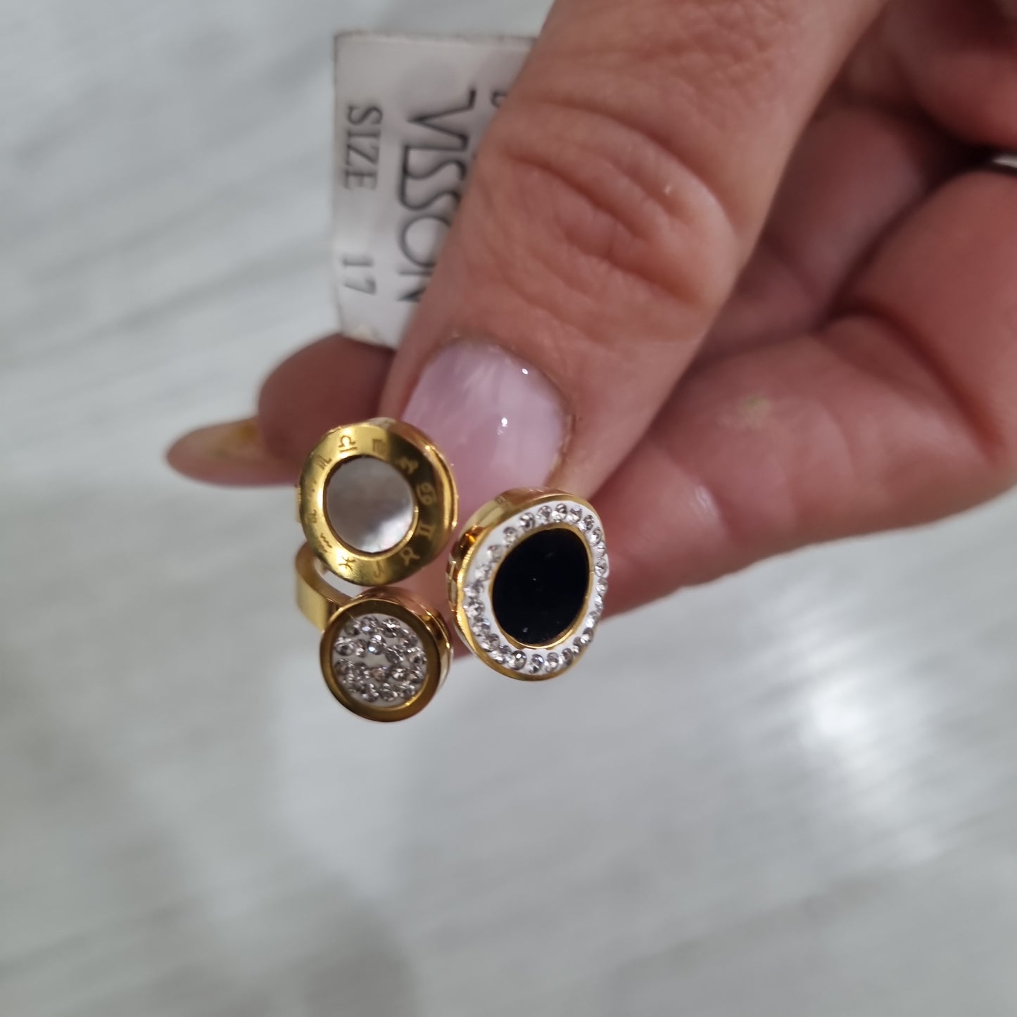 Anello grande strass color oro