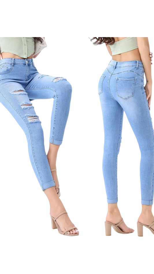 Jeans chiaro push up strappato skinny