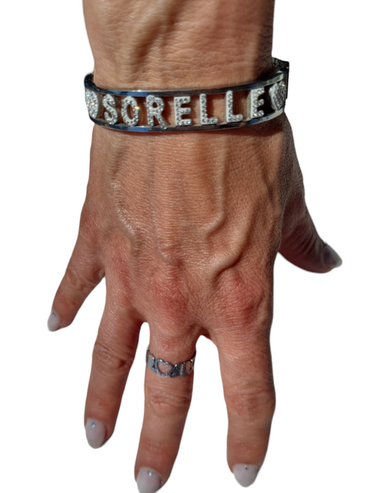 Bracciale rigido in acciaio e strass e cuori SORELLE